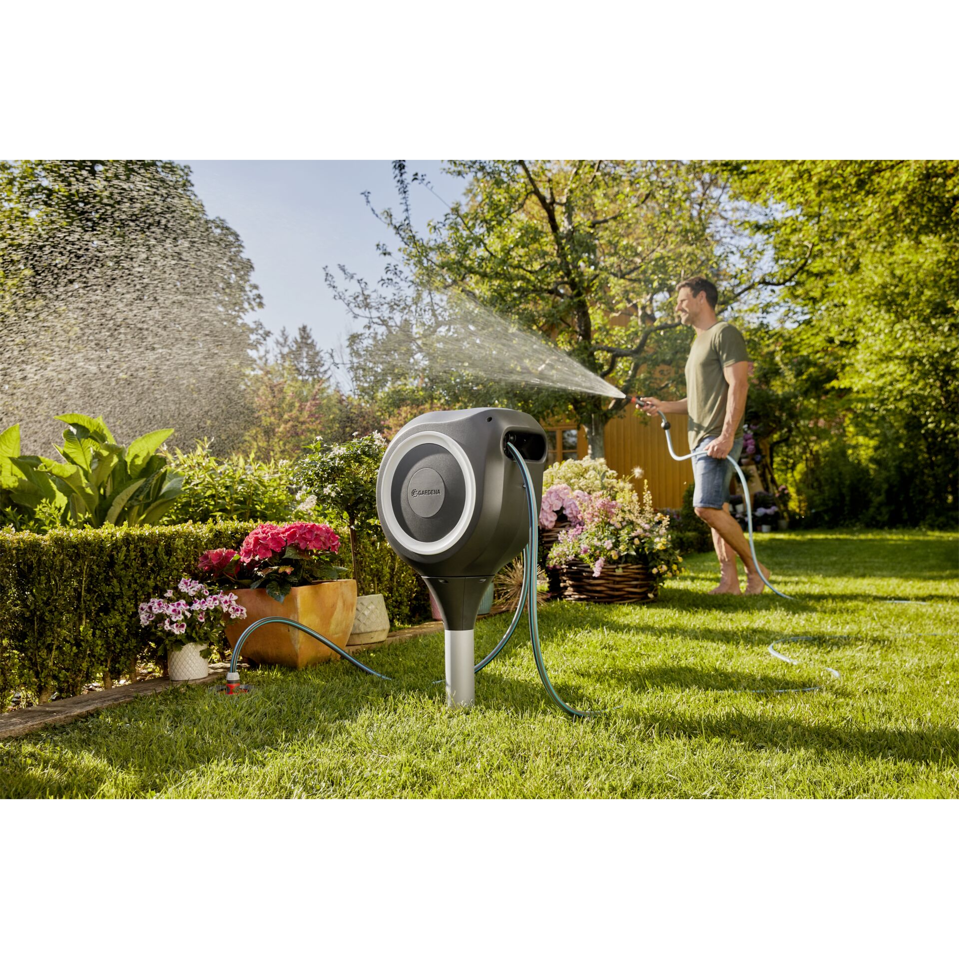 Gardena Garten-Schlauchbox RollUp S (weiß) 15 m