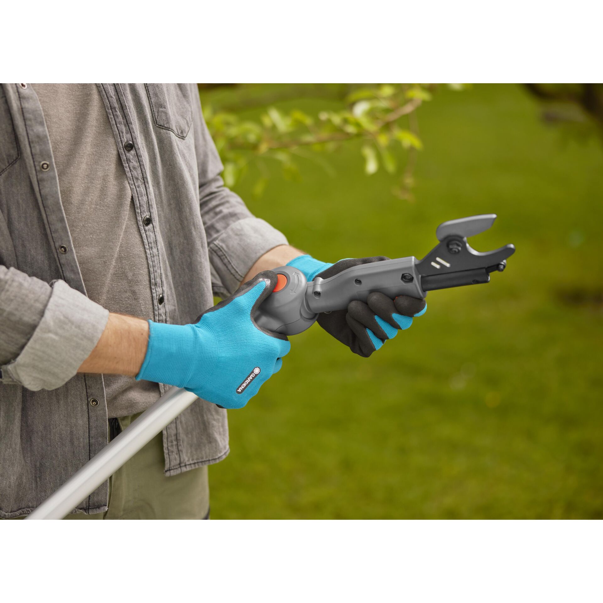 Gardena Akku-Teleskop-Baumschere HighCut 250/18V P4A solo