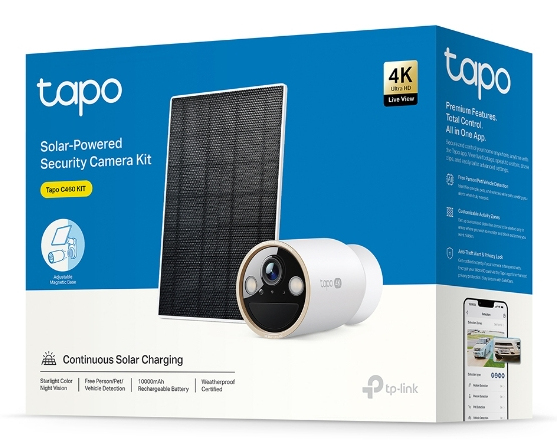 Verpackung des TP-Link Tapo C450 Solarbetriebenen Überwachungskamera-Kits mit 4K UHD-Auflösung und Solarpanel.