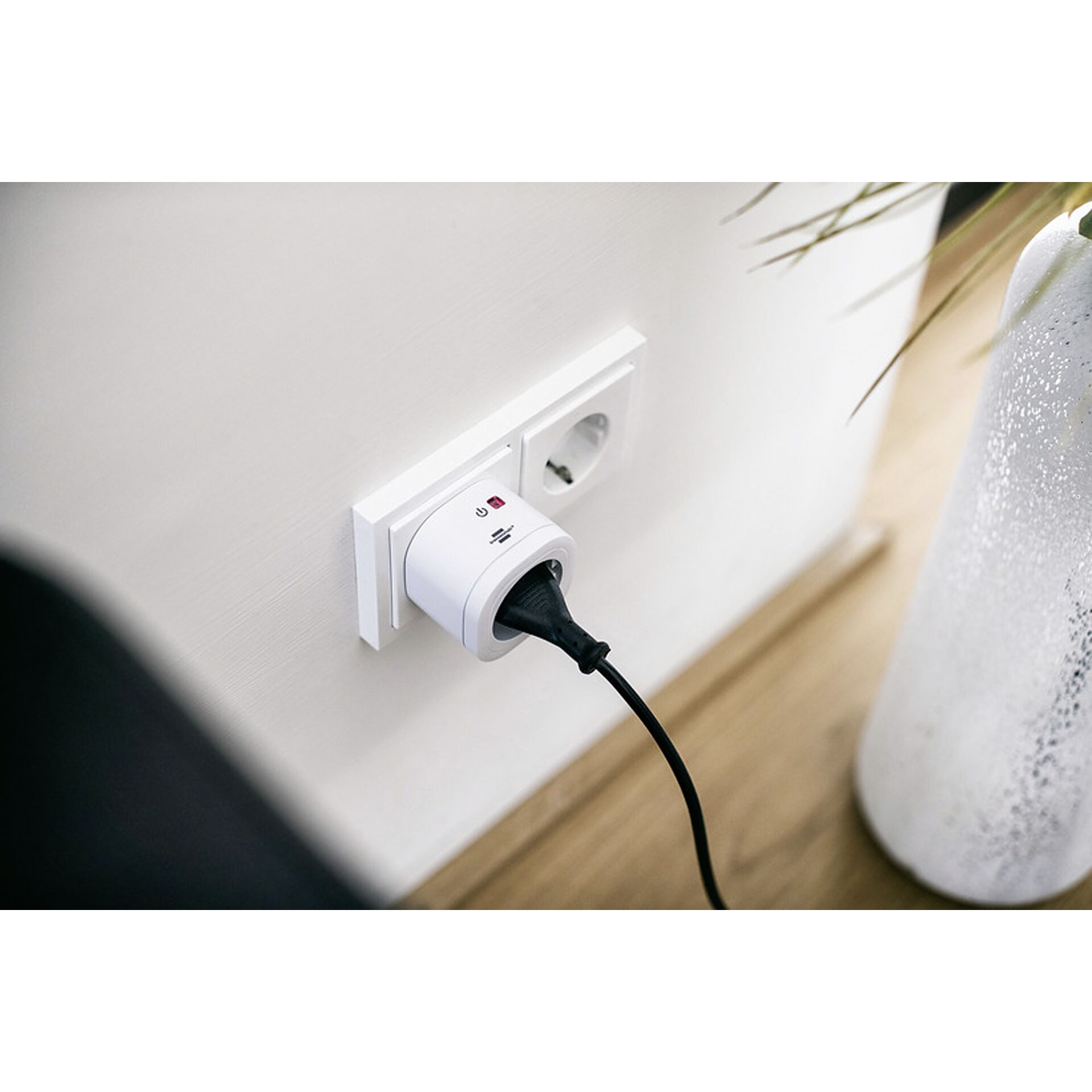 Brennenstuhl WIFI Adapte weiß 543405_03