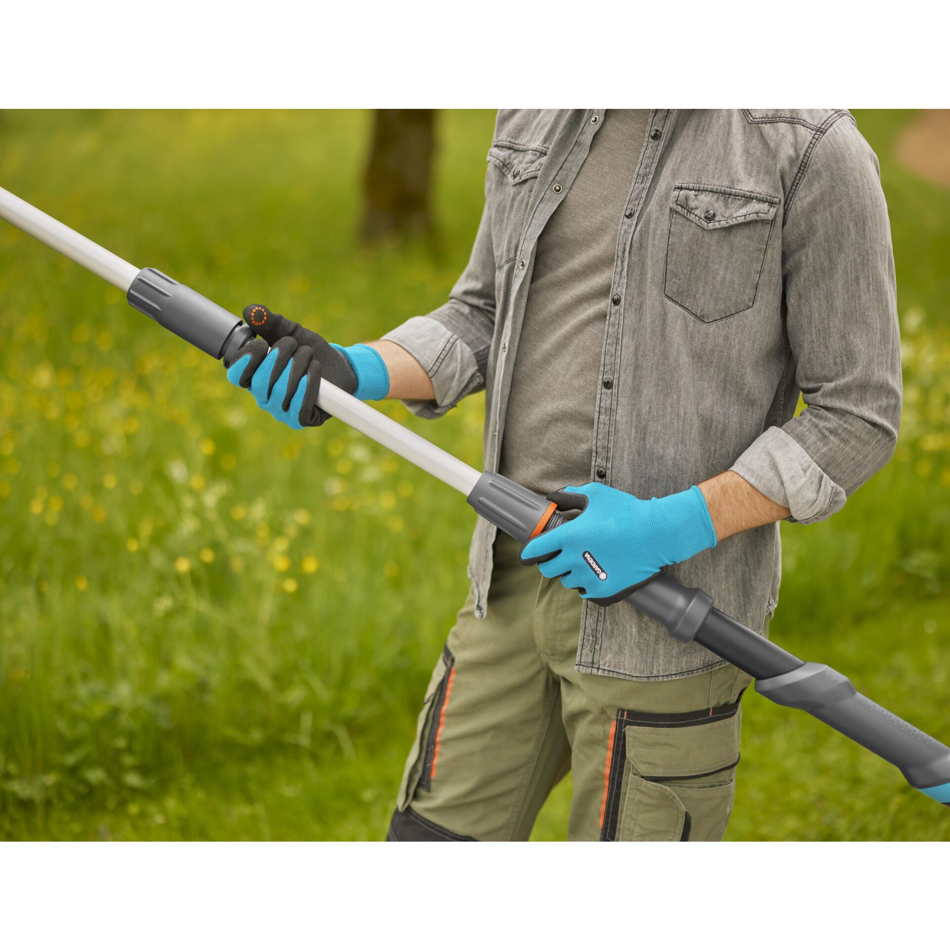 Gardena Akku-Teleskop-Baumschere HighCut 250/18V P4A solo